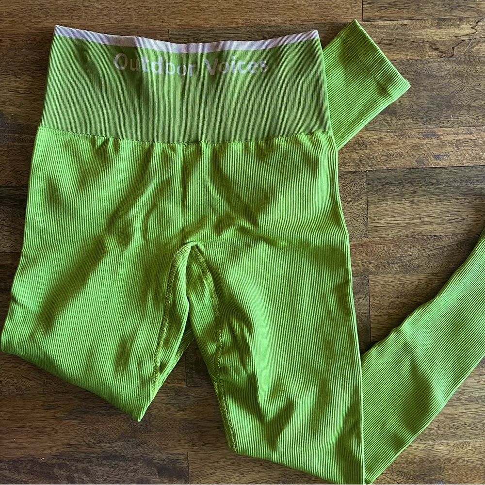 Outdoor Voices Apple Green Ribbed Leggings